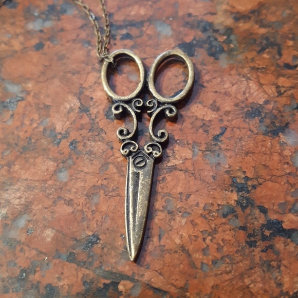 Vintage Scissors Necklace - Picture 1 of 4
